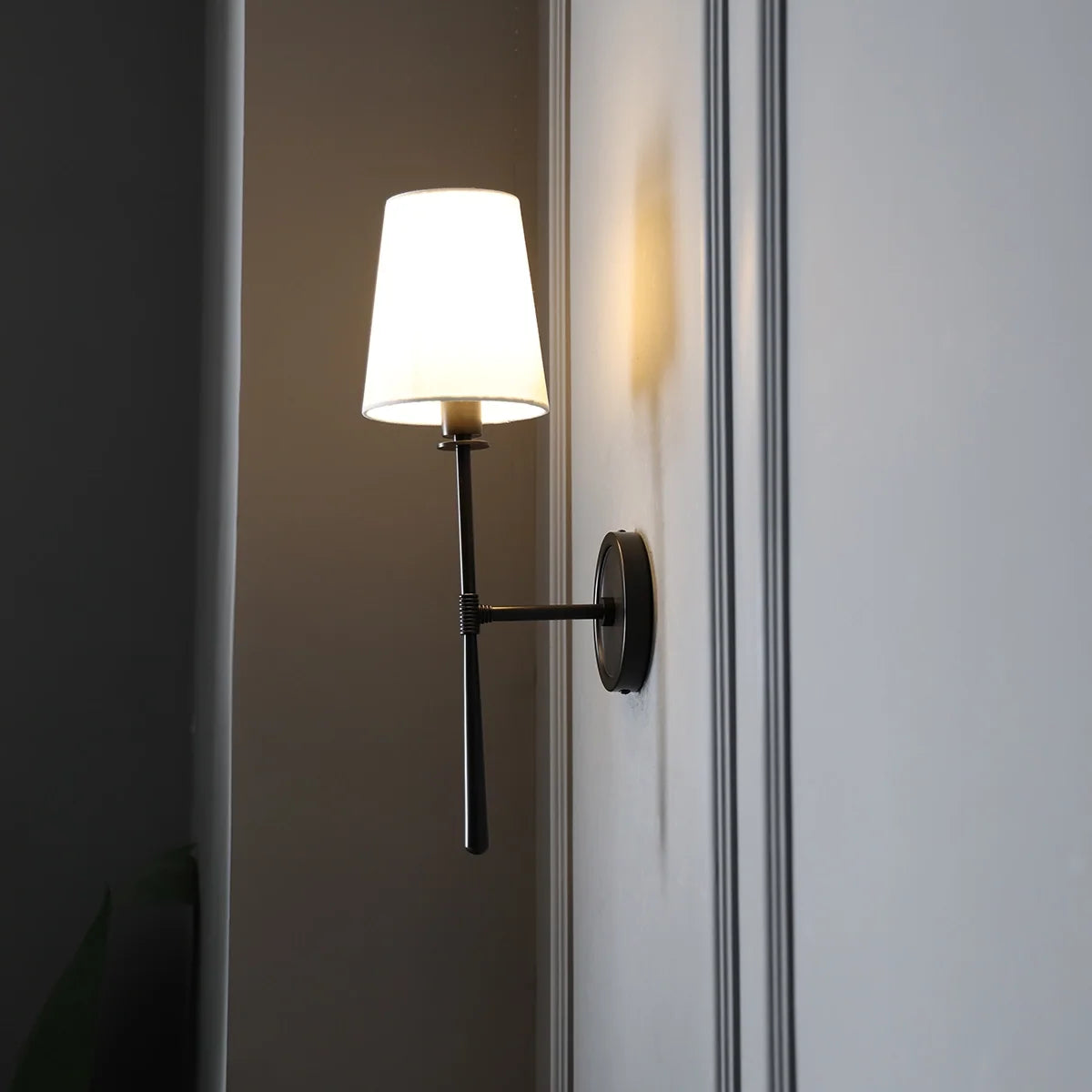 Rhodes Sconce