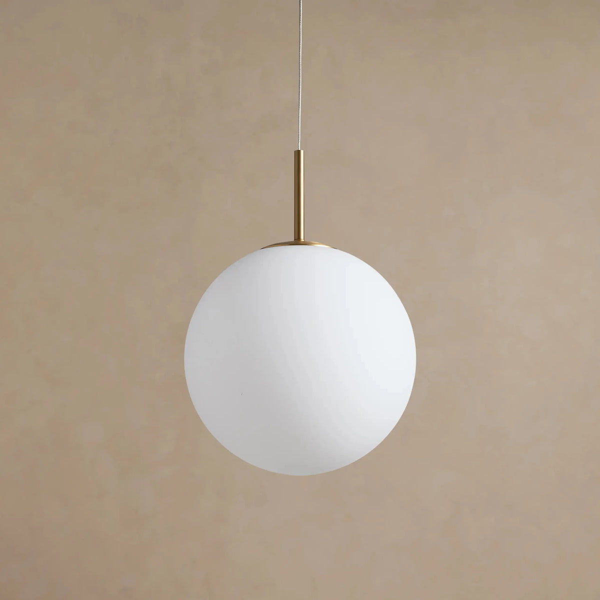 casen-pendant-matte-opal