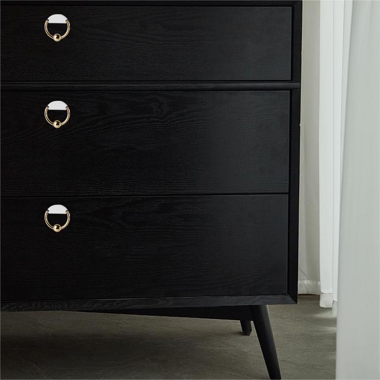 Modern Knobs and Pulls for Cabinets