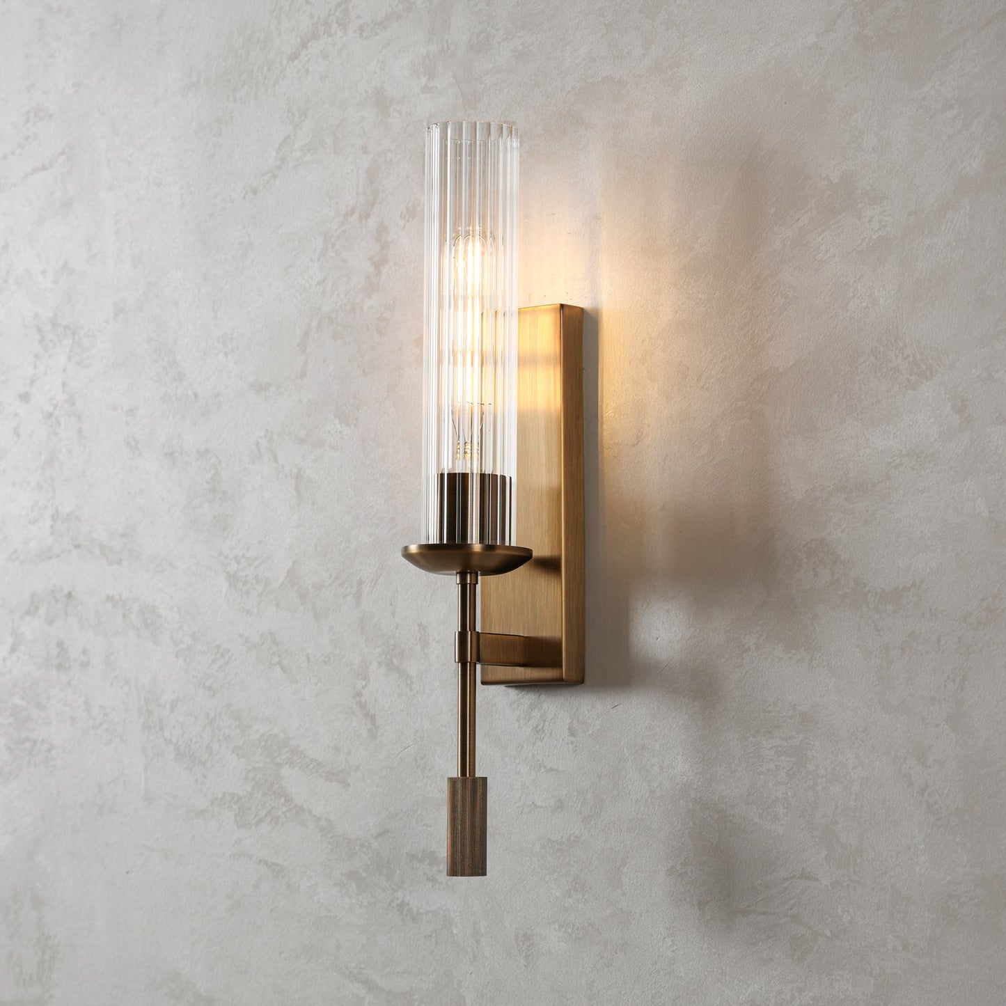 Elton Sconce