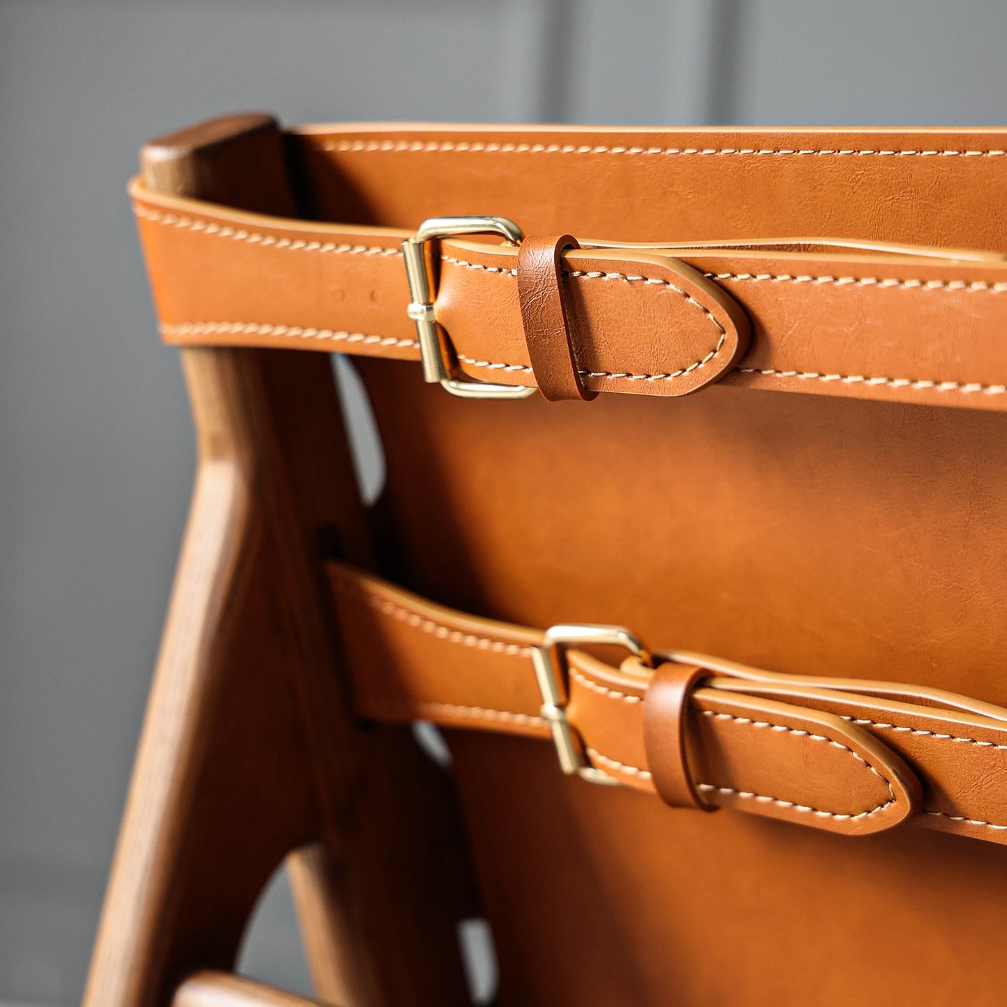 Sagrada Chair, Chestnut Leather Premium Lounge Chair