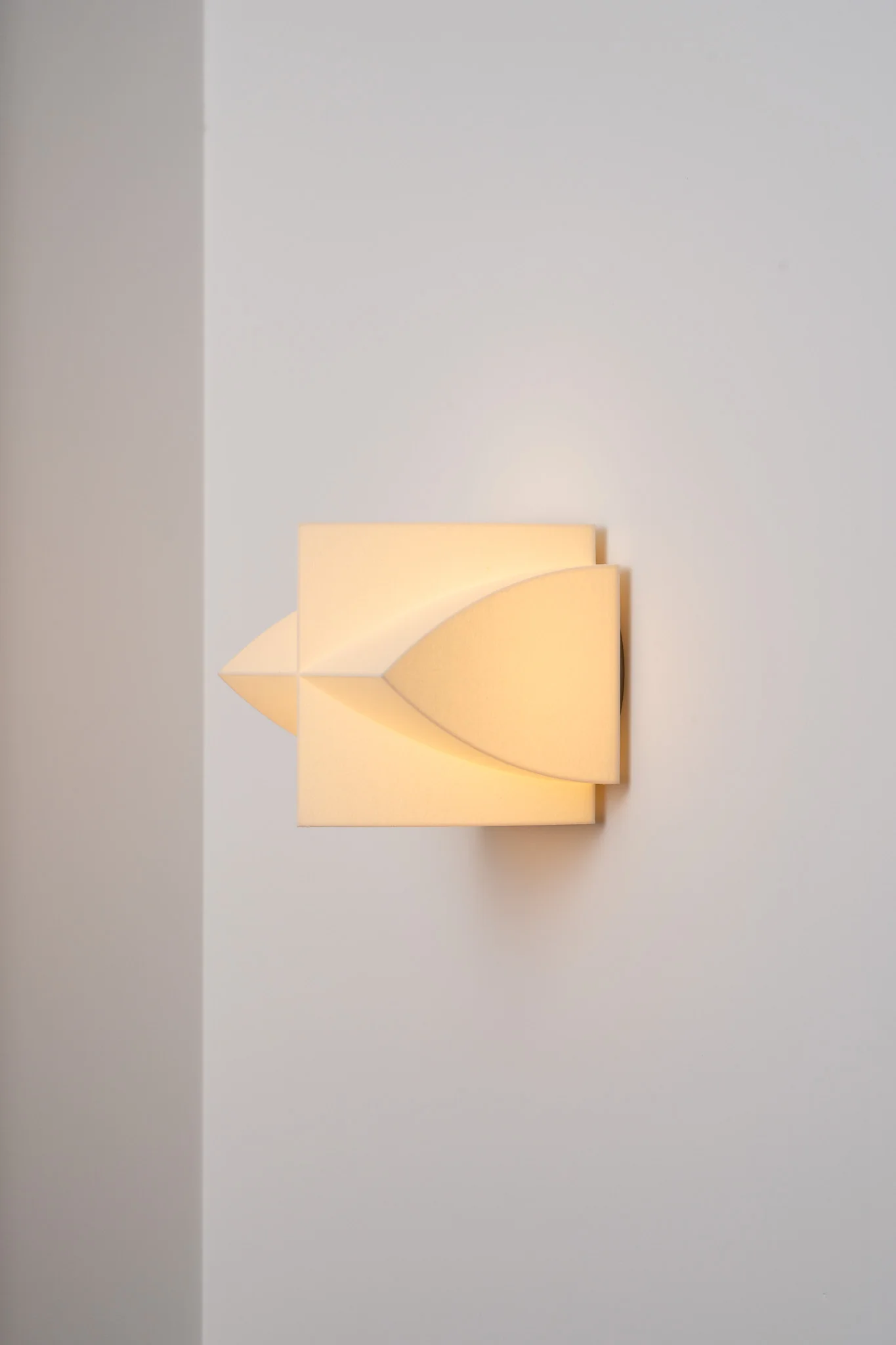 Solara Geometric Wall Sconce
