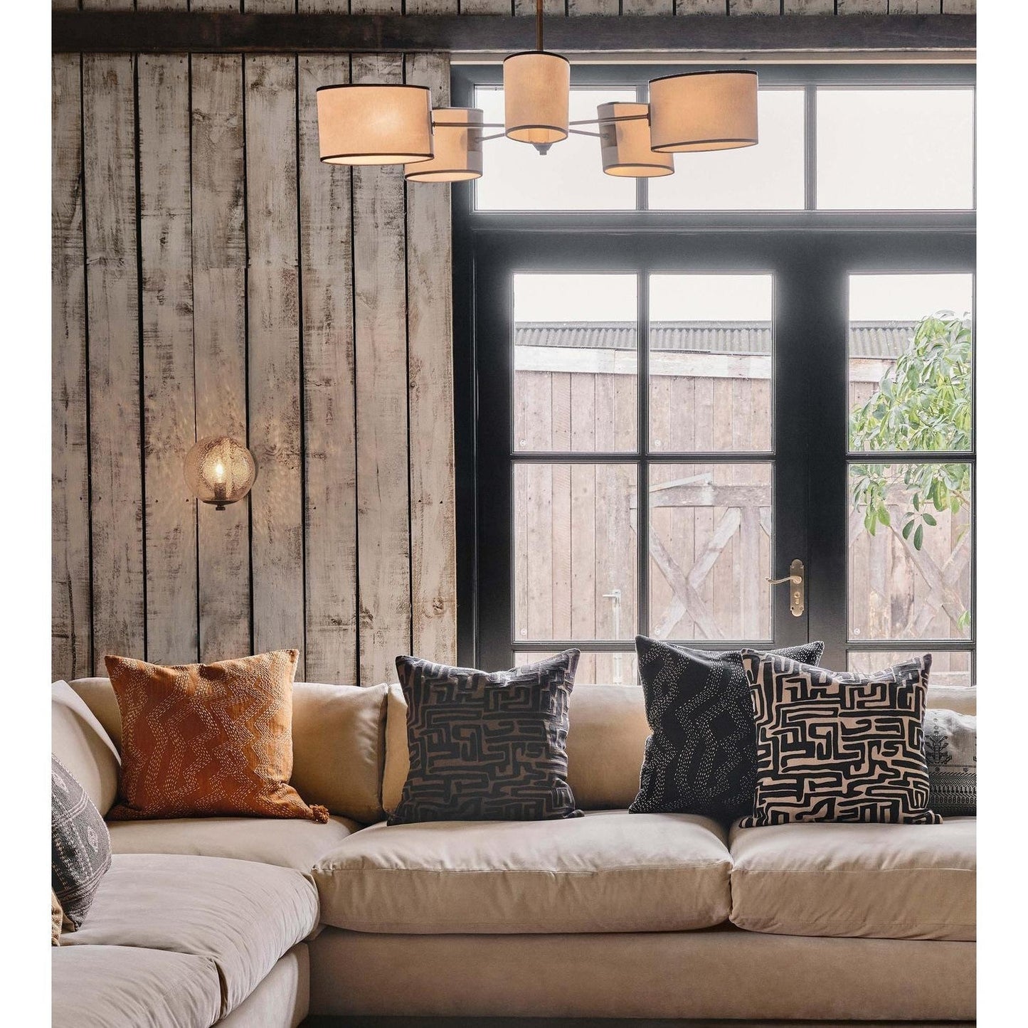 Dawbarn Chandelier