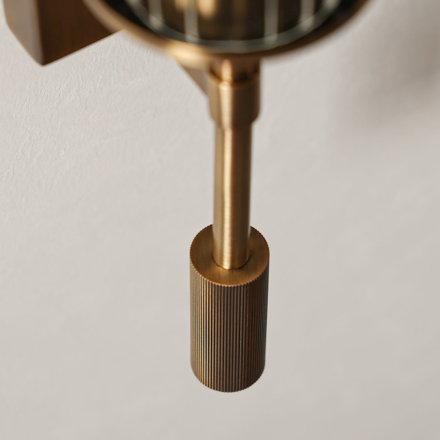 Elton Sconce