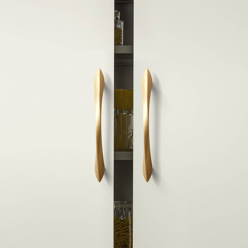 Contemporary Curve Zinc Alloy Kitchen Cabinet Handles