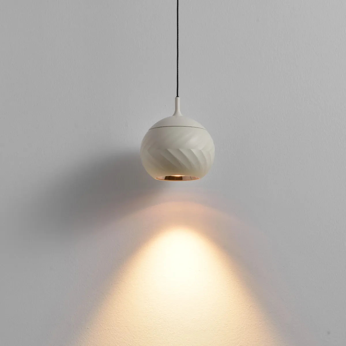 Round pendant
