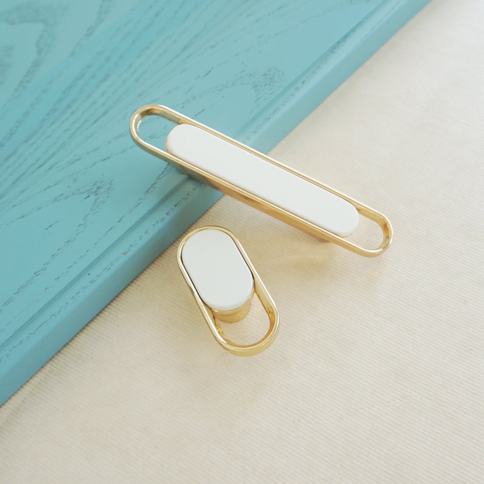 Modern Gold Chrome Kitchen Cabinet Handle and Knobs