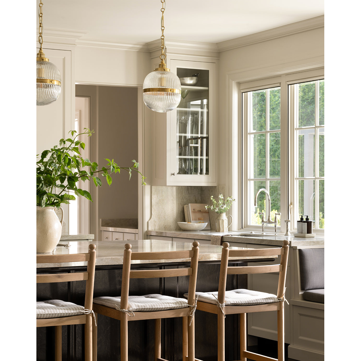 Hastings Pendant — Classic Hanging Light with Warm Even Glow