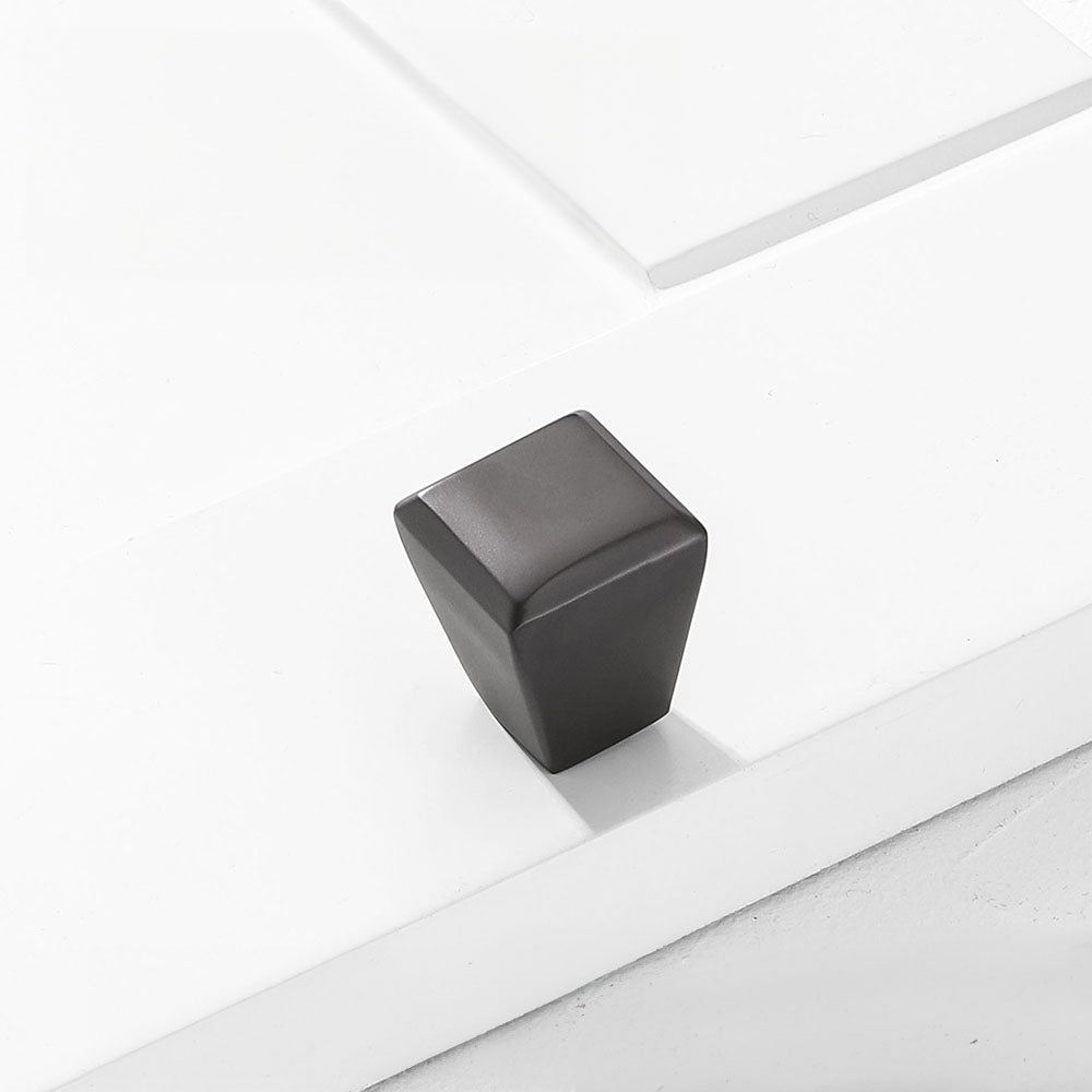 Classic Square Zinc Alloy Kitchen Cabinet Handles and Knobs