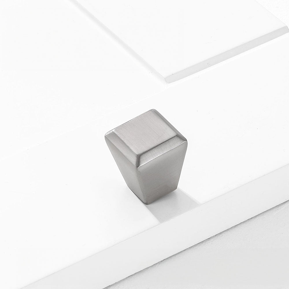 Classic Square Zinc Alloy Kitchen Cabinet Handles and Knobs