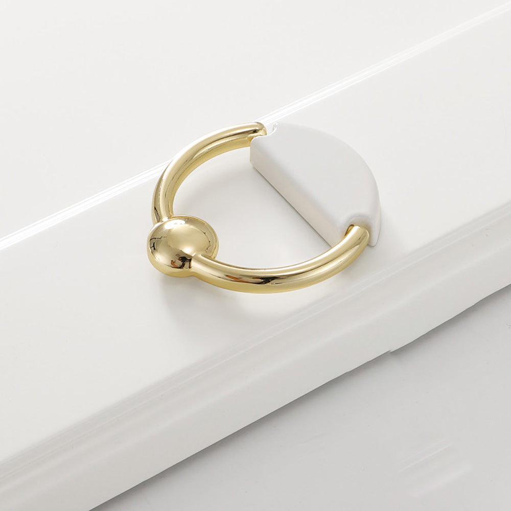 Modern Knobs and Pulls for Cabinets