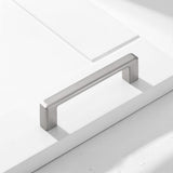 Classic Square Zinc Alloy Kitchen Cabinet Handles and Knobs