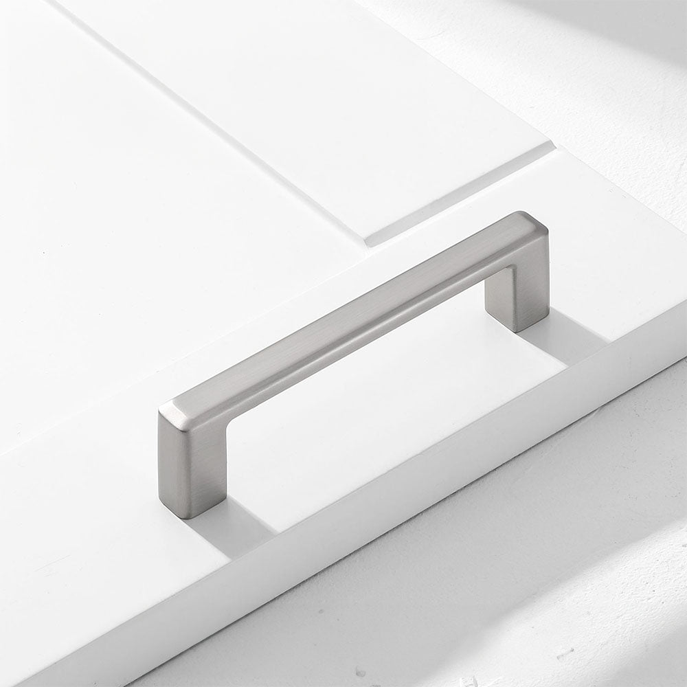 Classic Square Zinc Alloy Kitchen Cabinet Handles and Knobs