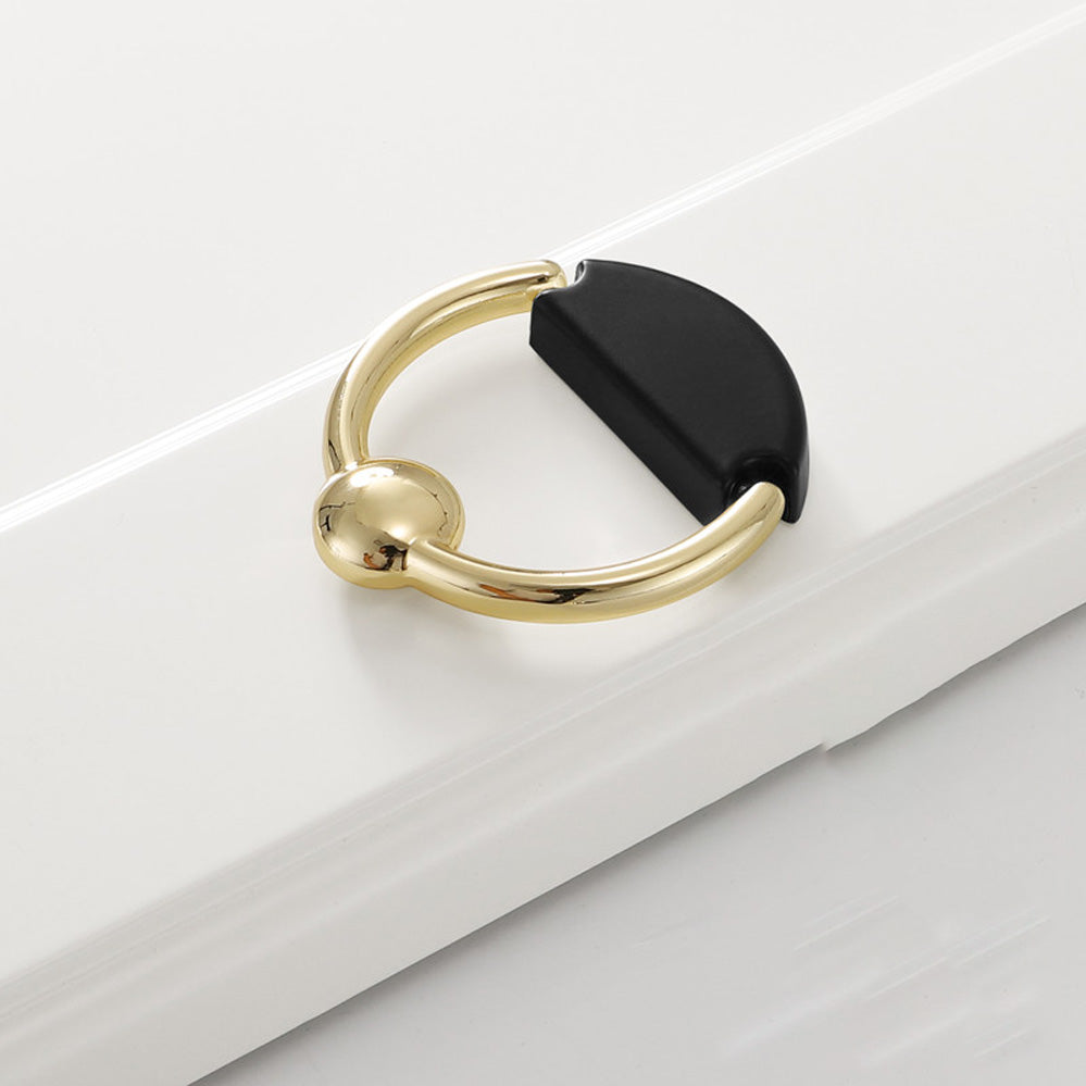 Modern Knobs and Pulls for Cabinets