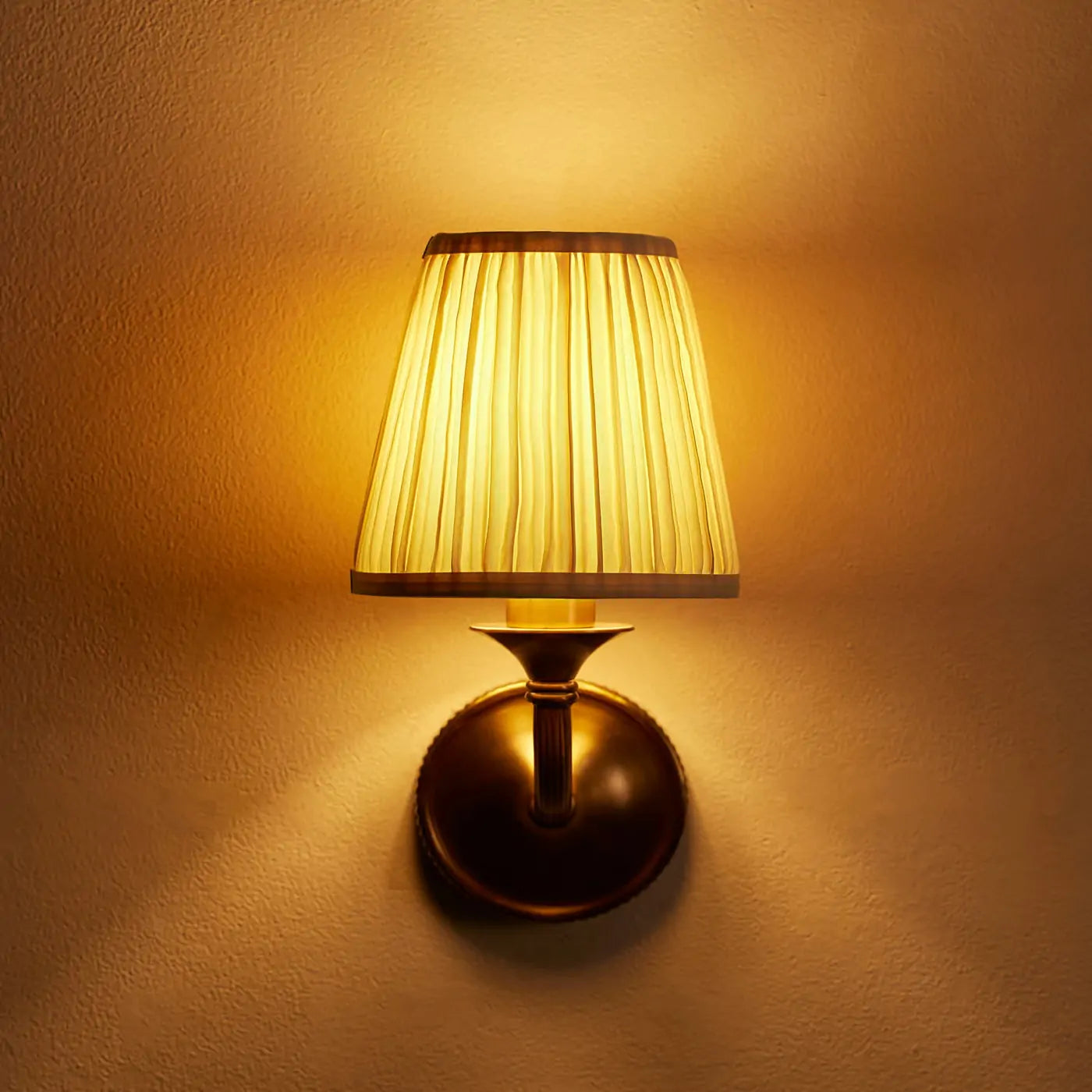 Alexander Wall Light