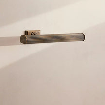 ashby-picture-light-medium