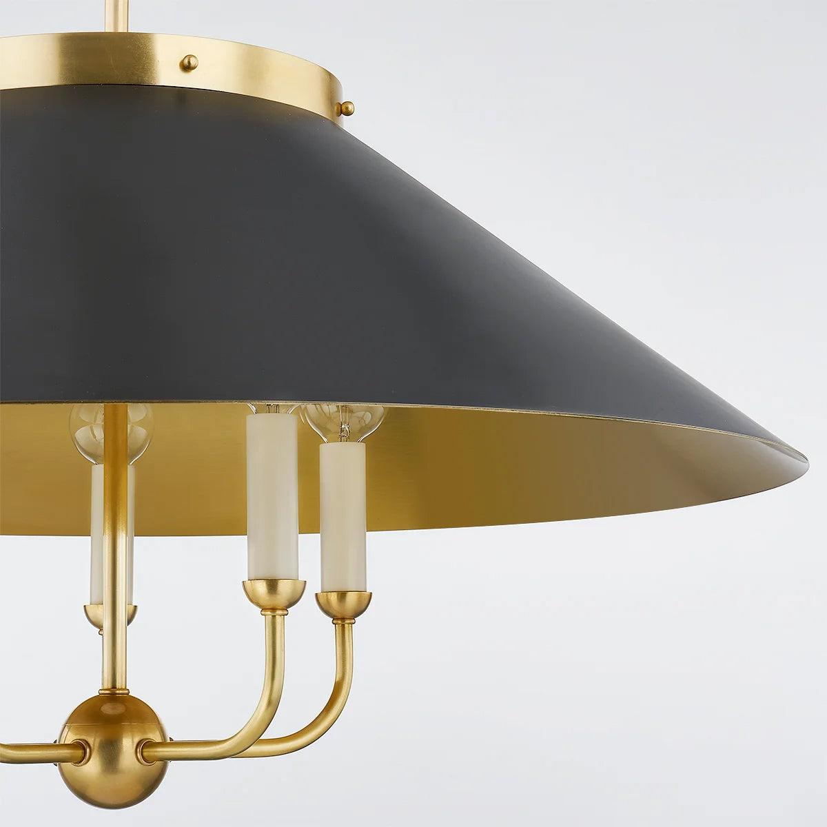 Clivedon Pendant