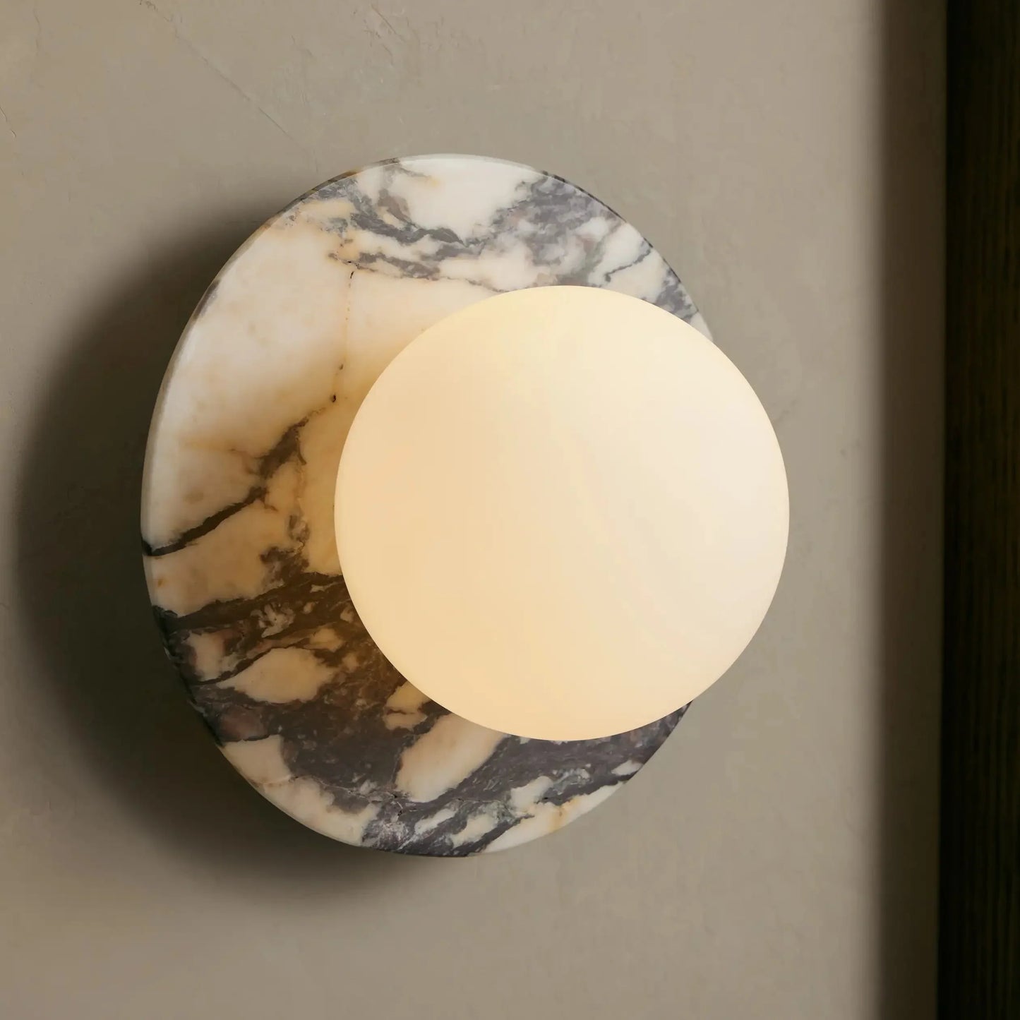Corinna Sconce