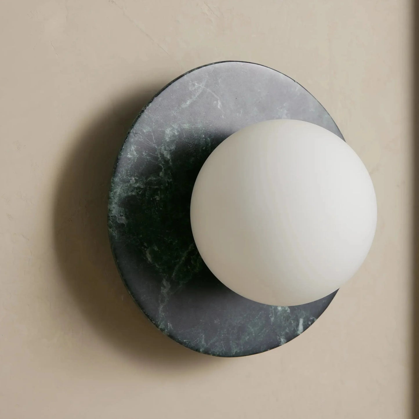 Corinna Sconce