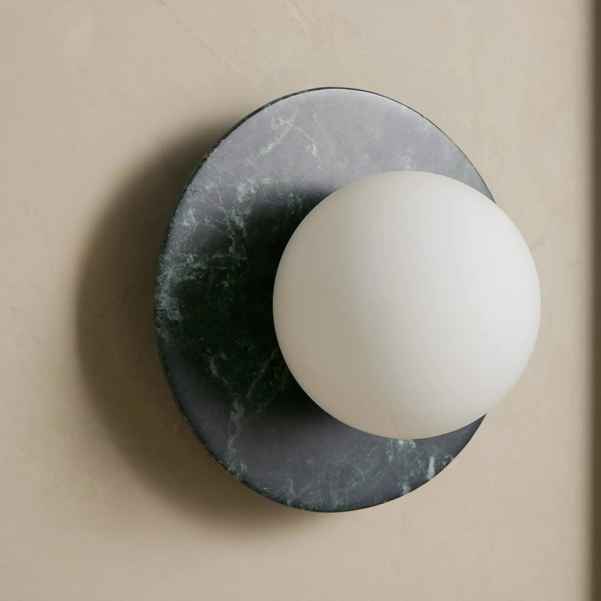 Corinna Sconce