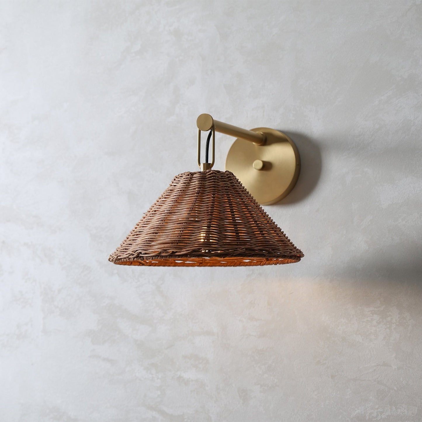 Dalia Sconce