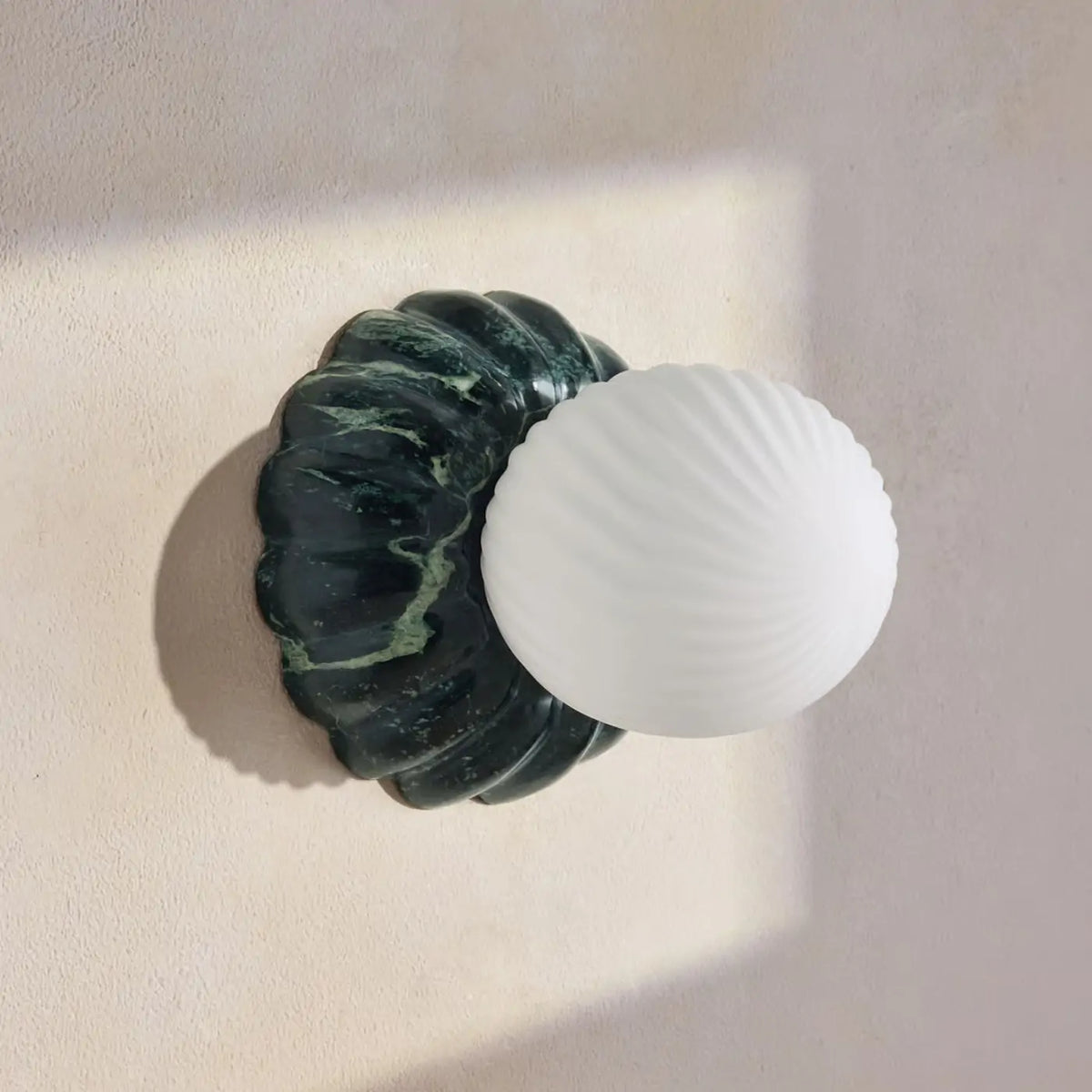 floria-wall-light