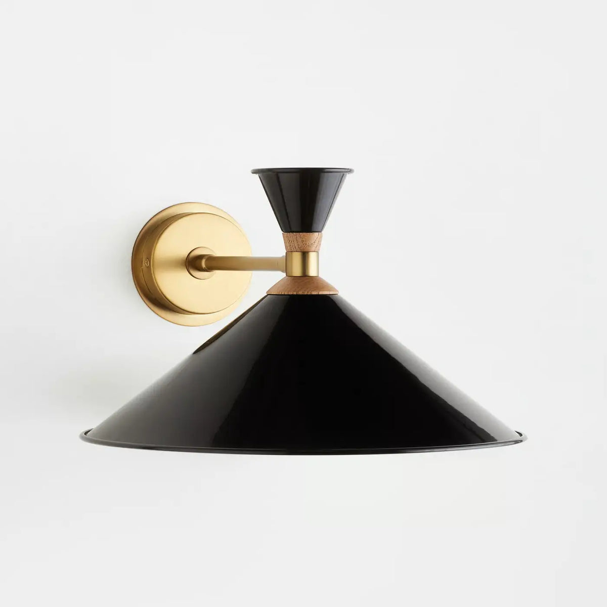 hera-wall-light