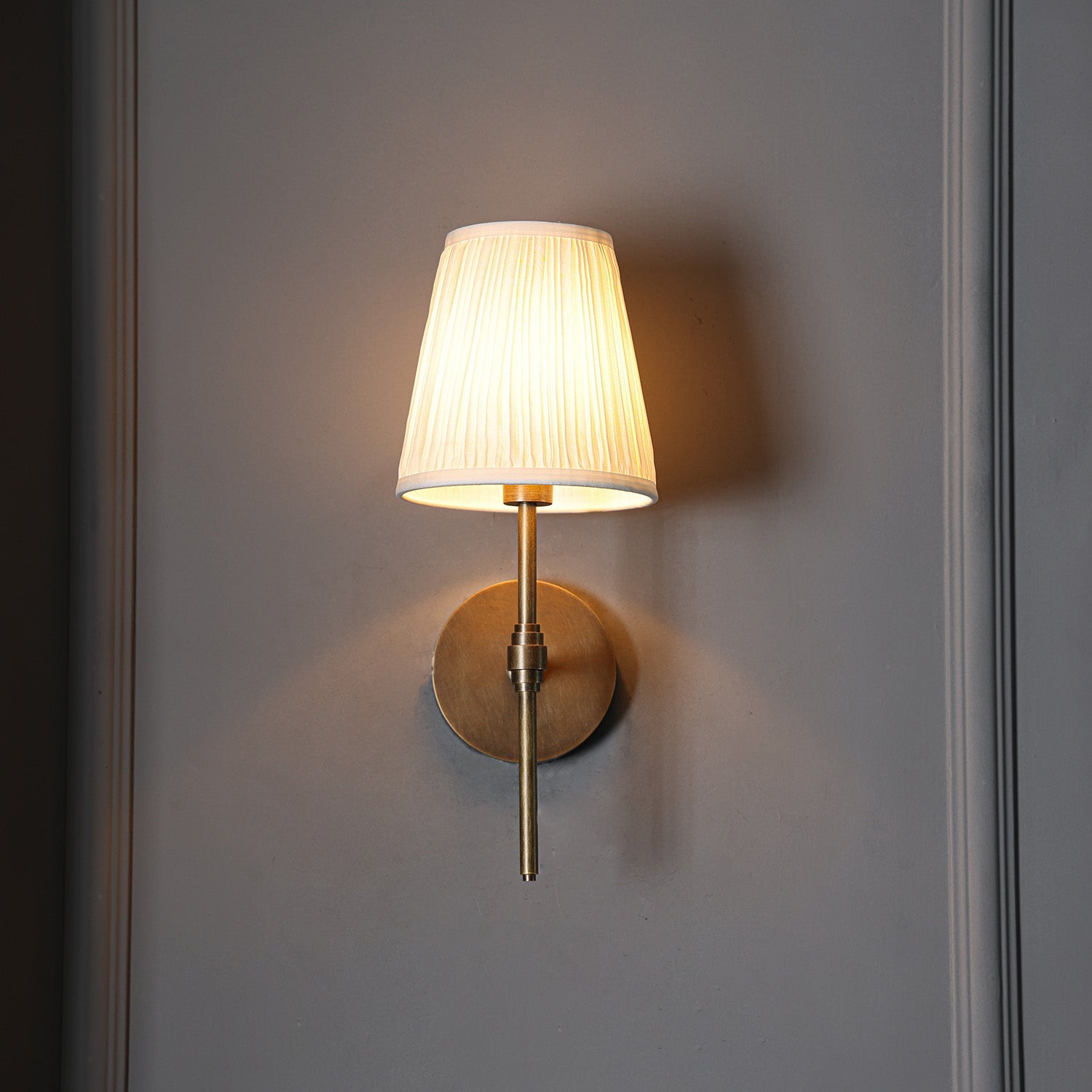 Isobella Wall Light