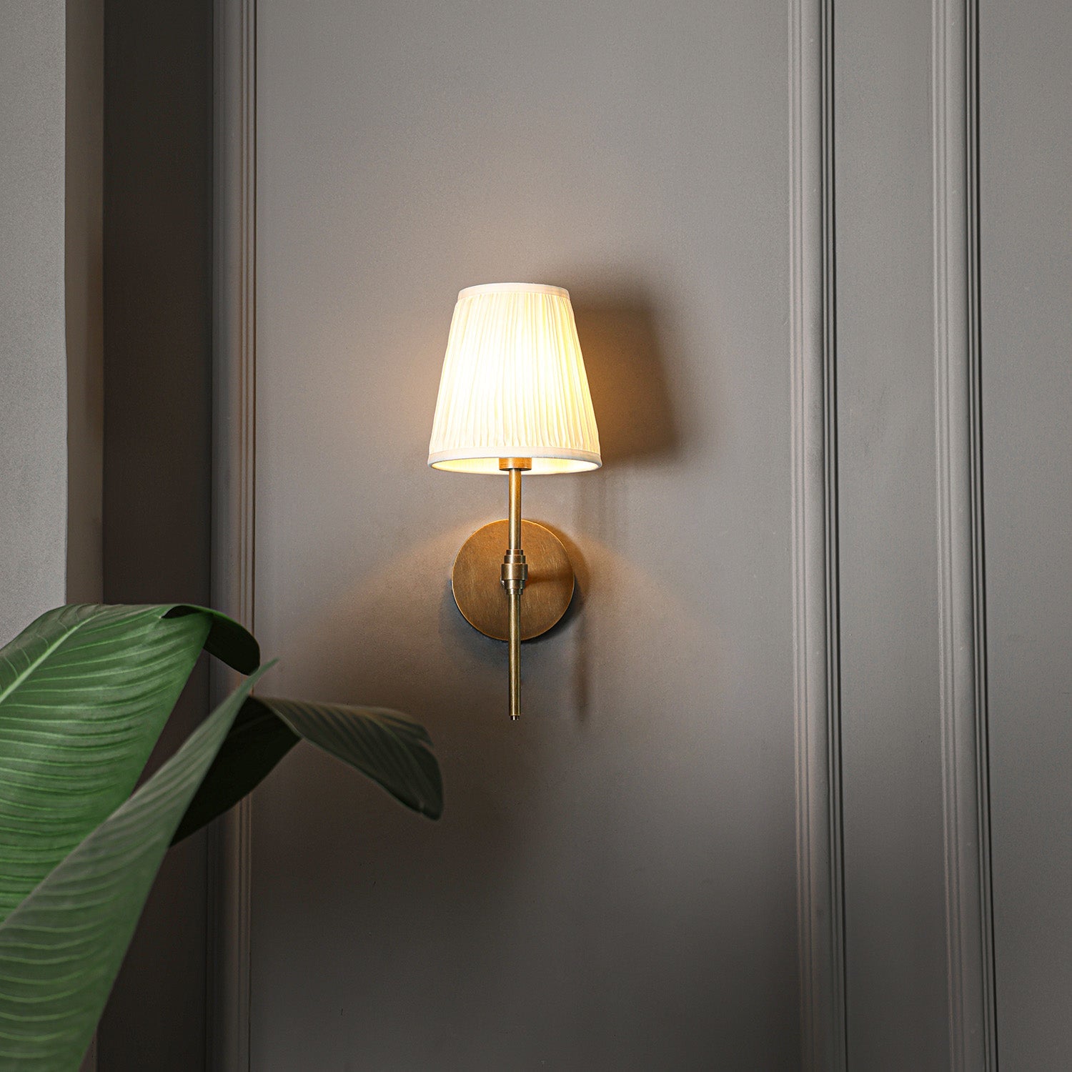 Isobella Wall Light