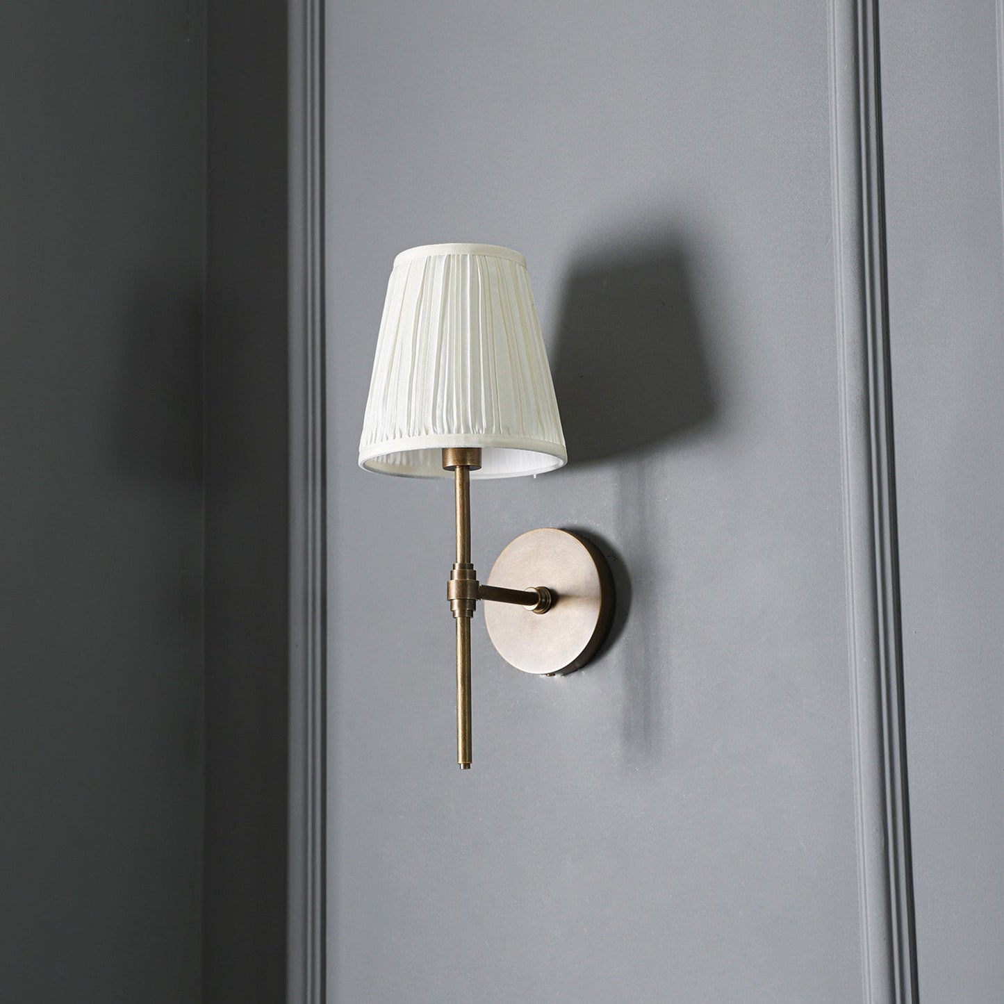 Isobella Wall Light