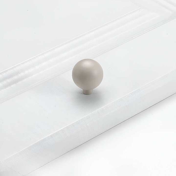 Simple French Style Zinc Alloy Color Cabinet Door Knobs