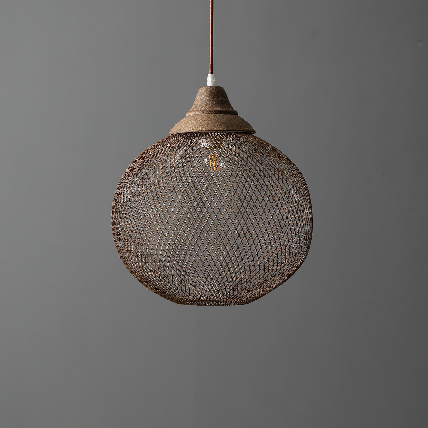 Lanister Mesh Pendant Lamp – industrial-inspired pendant light