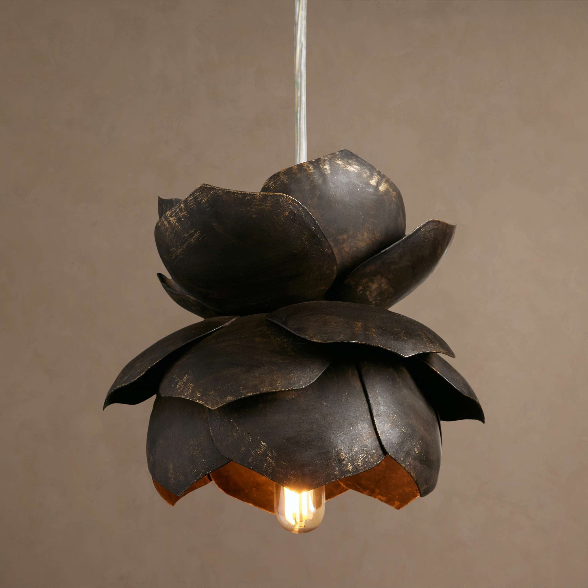 Lorca Pendant