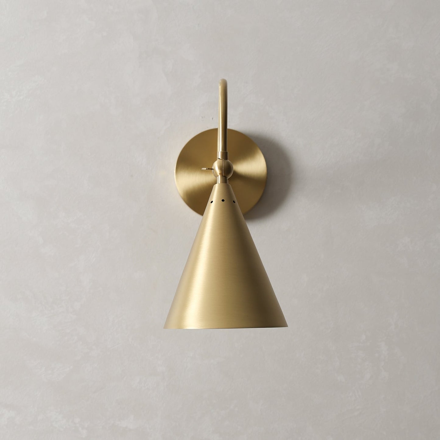 Lupe Sconce