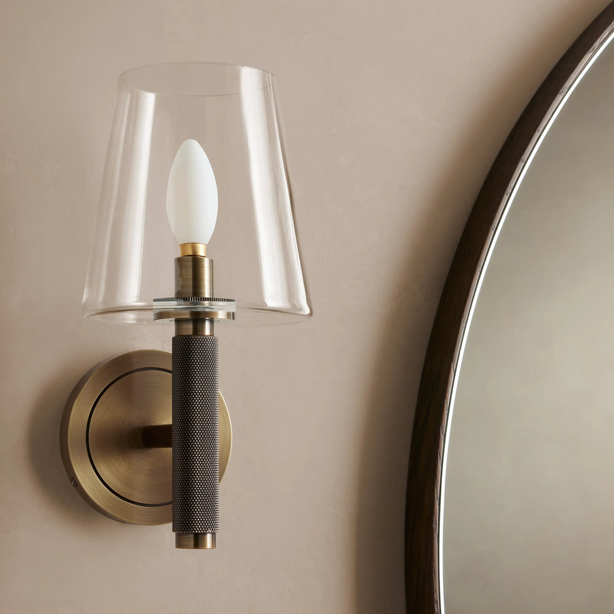 Monroe Sconce