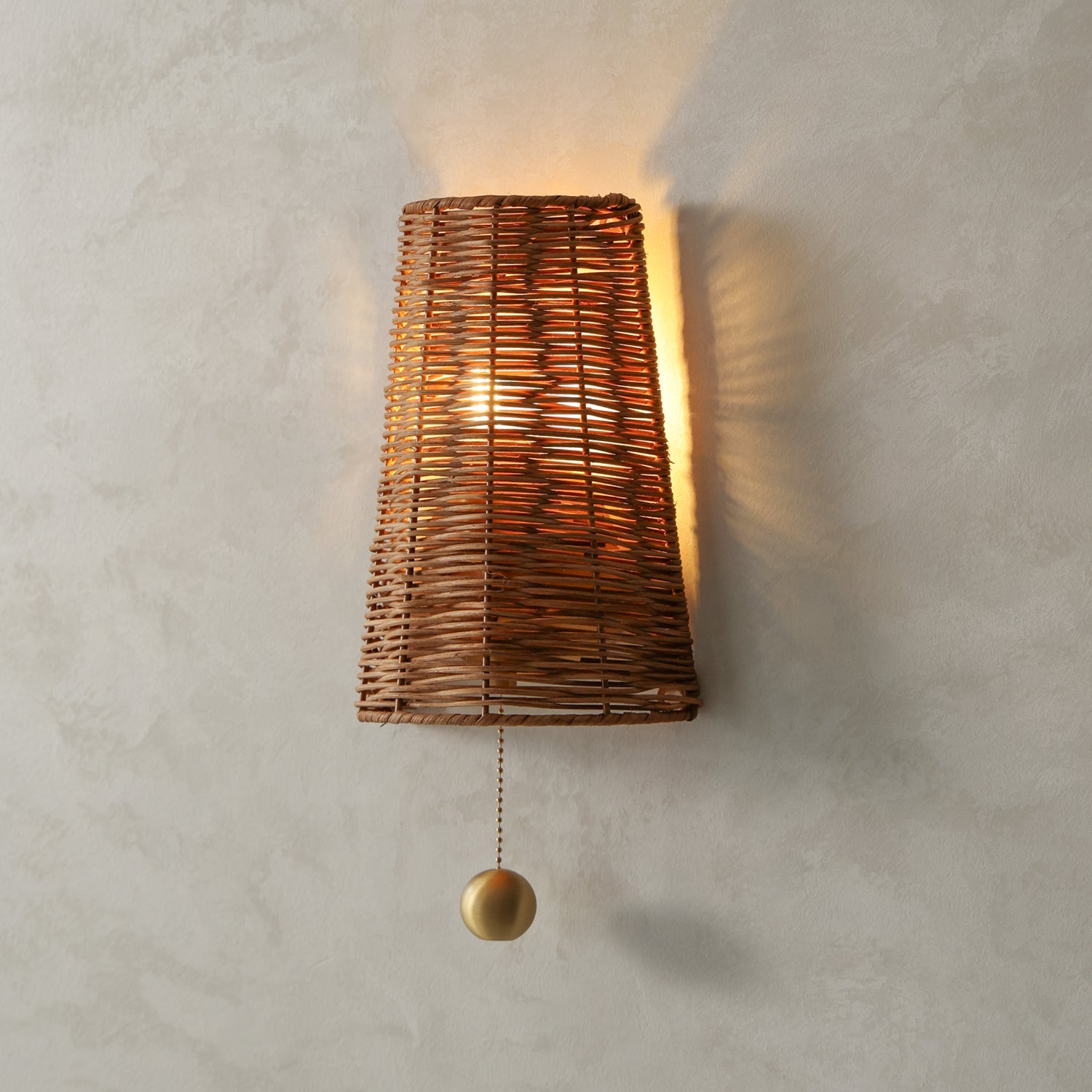 Naida Sconce