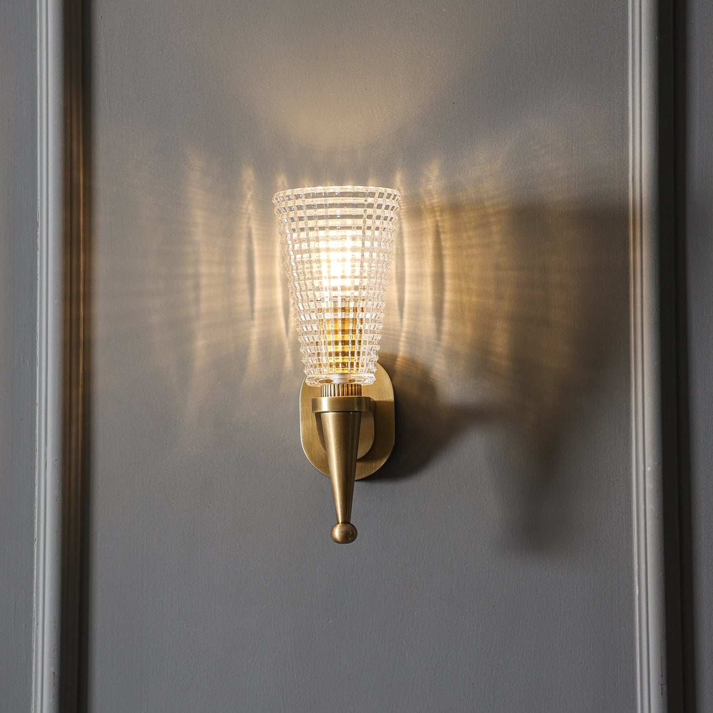 Valencia Wall Light