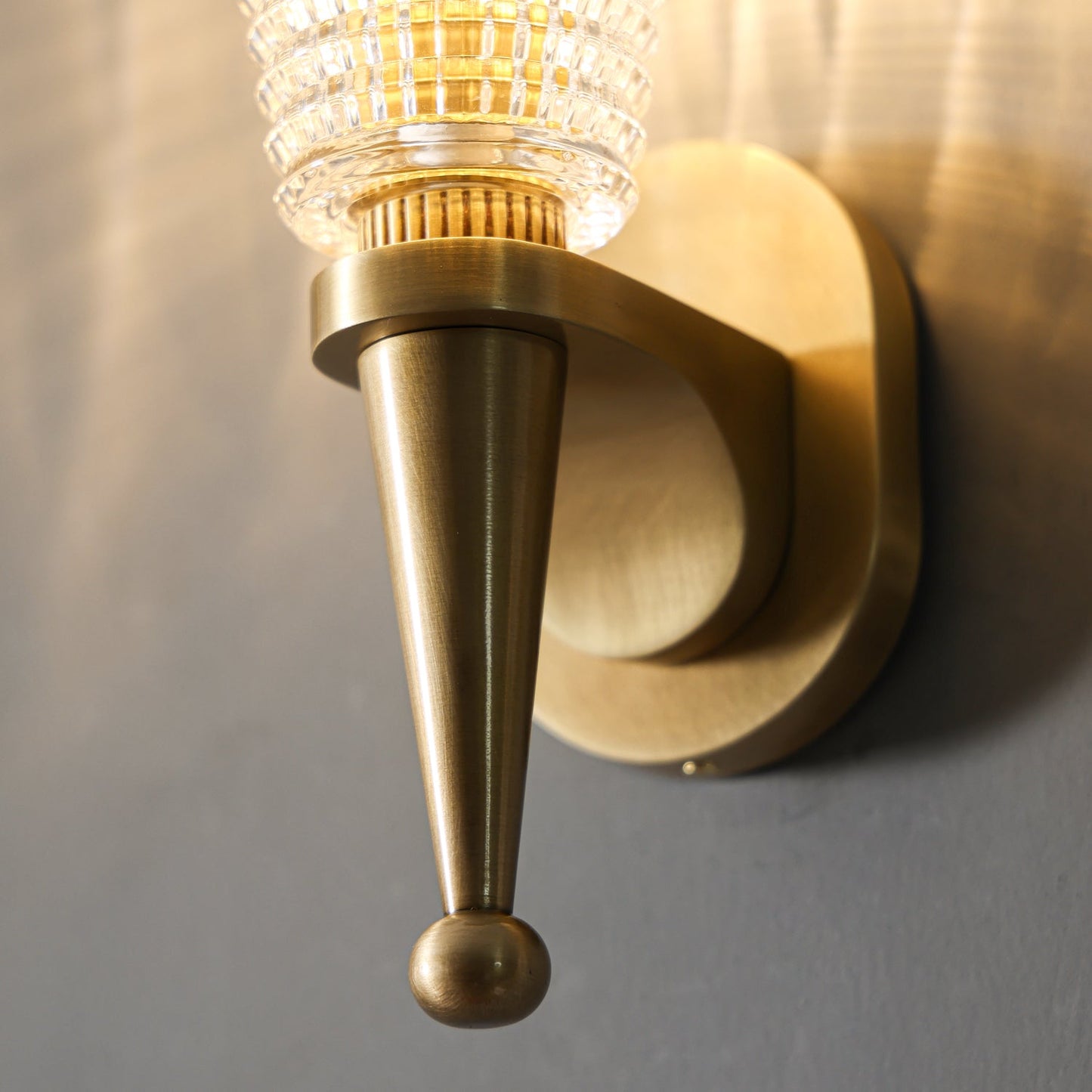 Valencia Wall Light