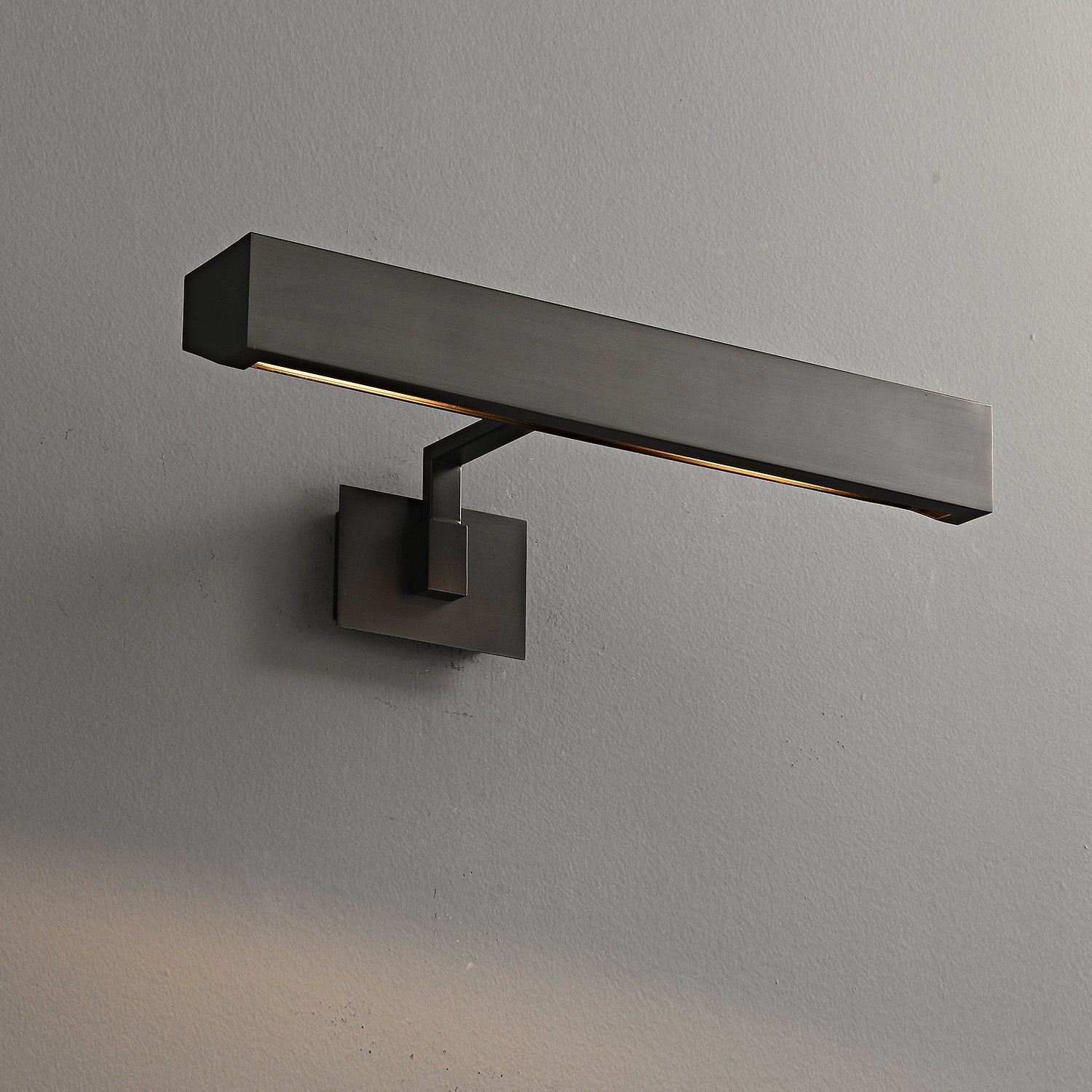 Vella Quadra Picture Light 18"